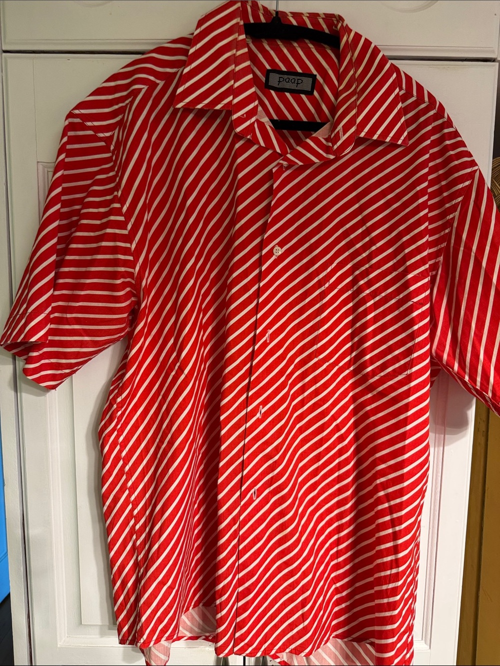 AQS Red and White Diagonal Stripe Short Sleeve Button-Down Shirt